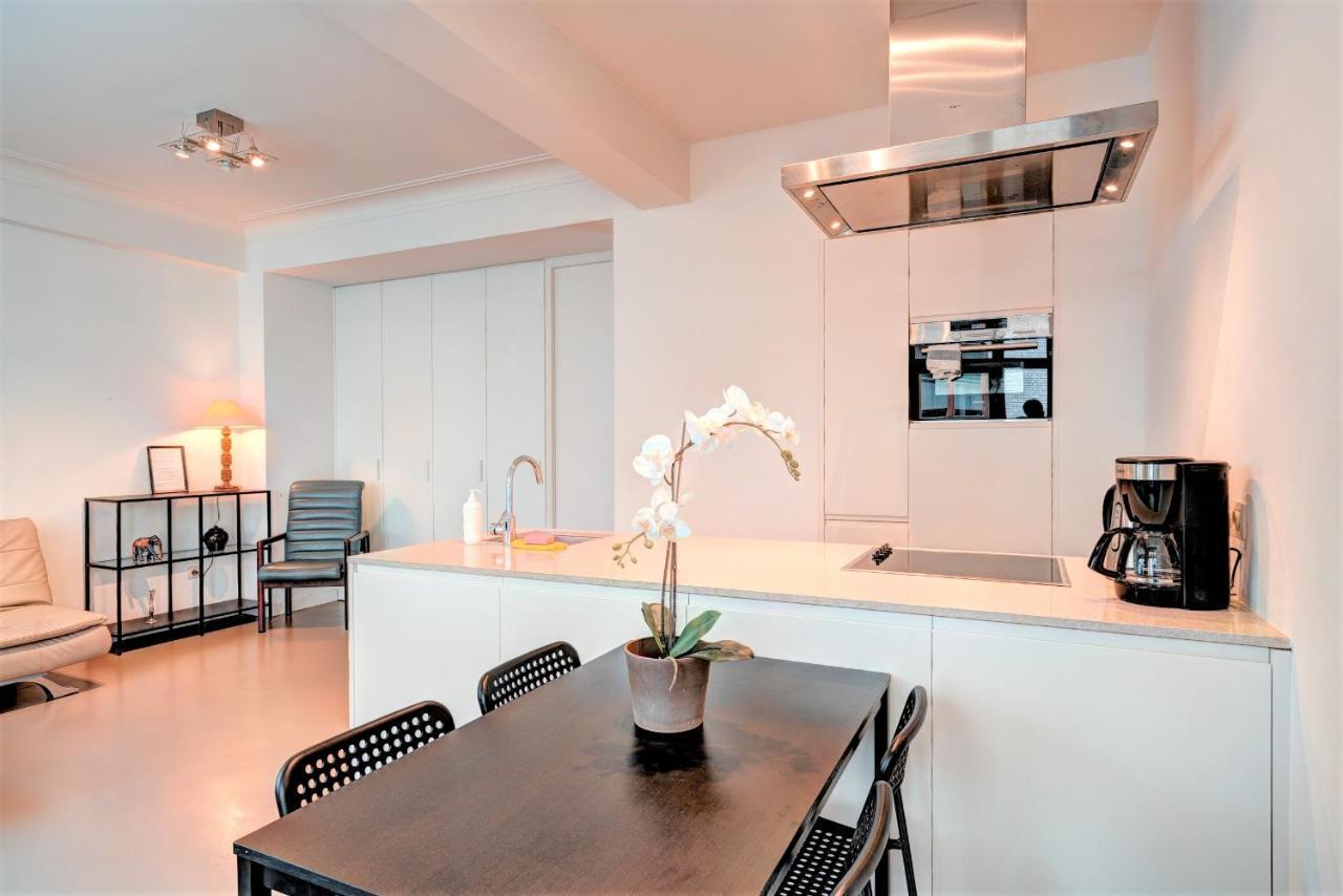 The Meir Lodge. Apartments In Heart Of Antwerp Antuérpia Exterior foto